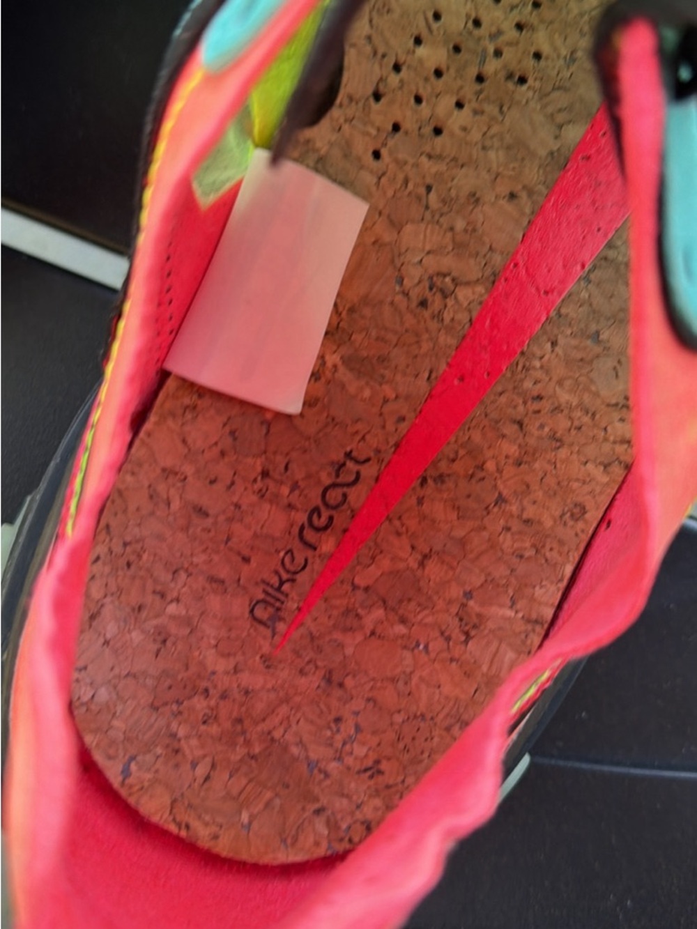 Nike React Element 87 Hyper Fusion Volt Pink Aurora AQ1090-700 men’s sneakers - Picture 8 of 8